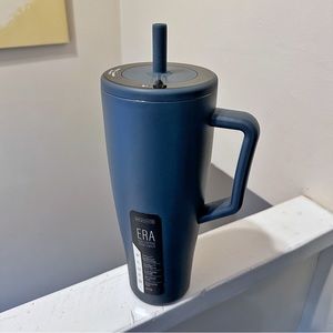 NWT: Brumate “Era” tumbler, 40 oz in “Nightfall Blue”